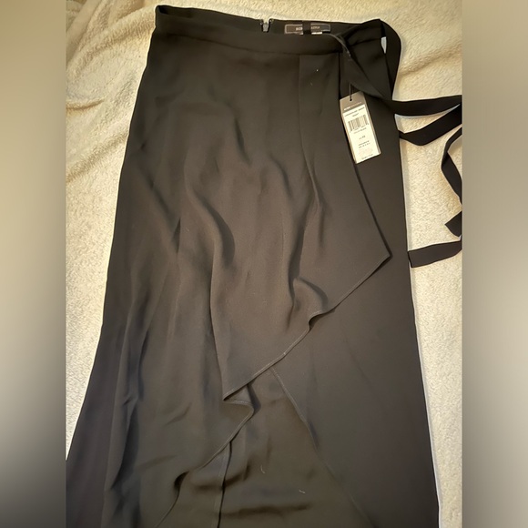 BCBG MAXAZRIA black asymmetrical wrap around skirt - Picture 11 of 14